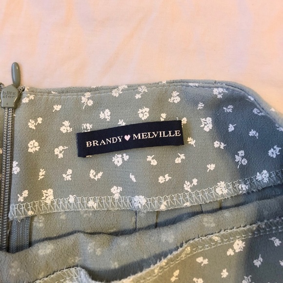 Brandy Melville Skirt - Picture 1 of 3